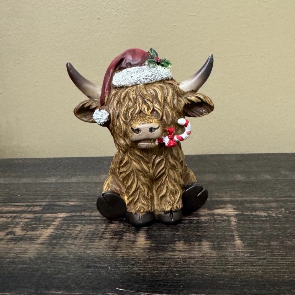 Festive Highland Cow Holiday Figurine